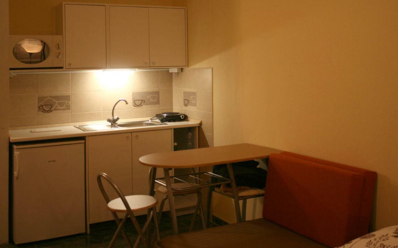 Margaret Bridge Studio Apartment Budapest Exterior photo